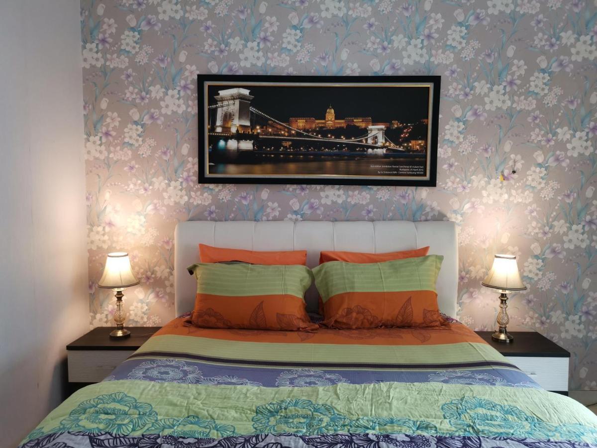 Nariska Suite Homestay Yogyakarta Exteriör bild