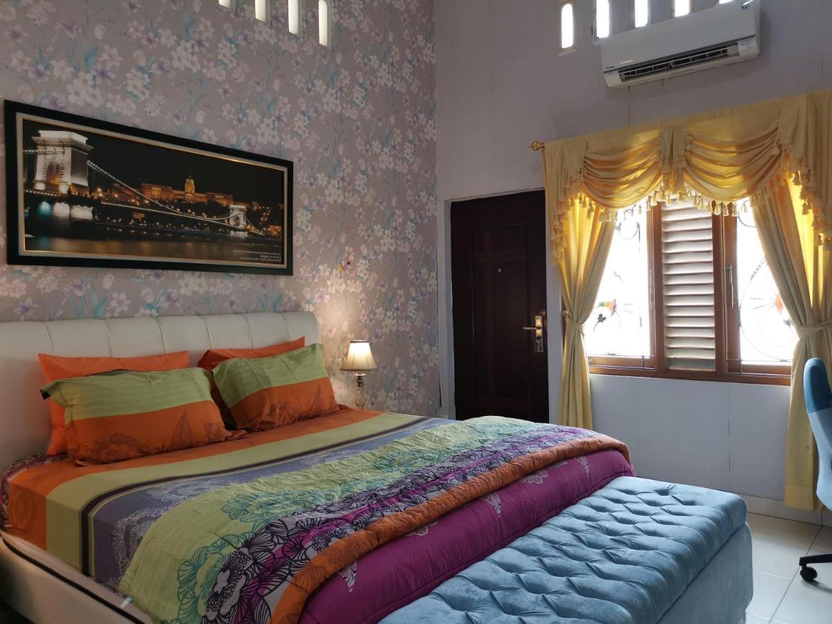 Nariska Suite Homestay Yogyakarta Exteriör bild