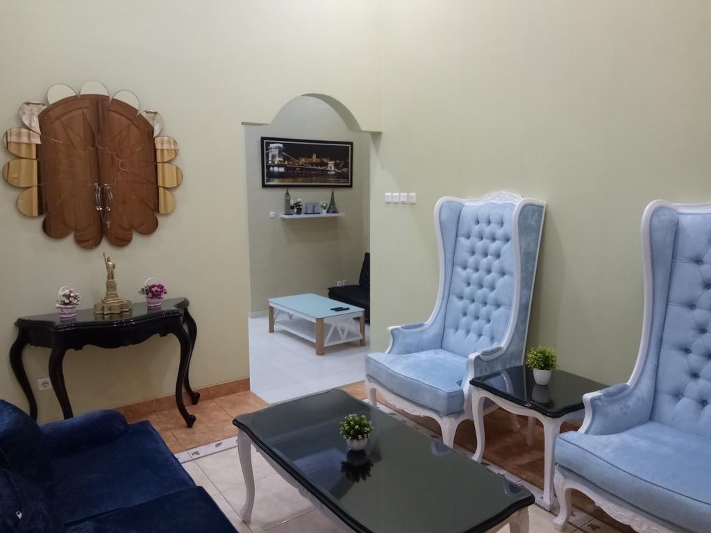 Nariska Suite Homestay Yogyakarta Exteriör bild